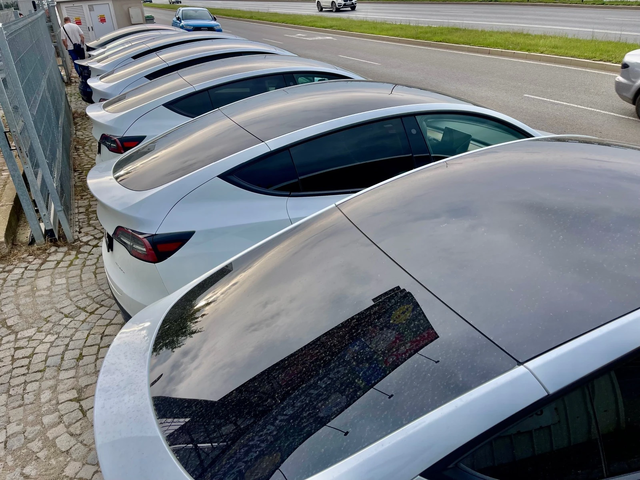 Tesla Model Y Dual Motor - автомобили, коли, обяви за нови и употребявани 7