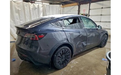 tesla-model-y - 2