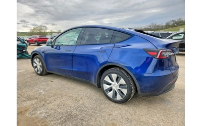 tesla-model-y - 2
