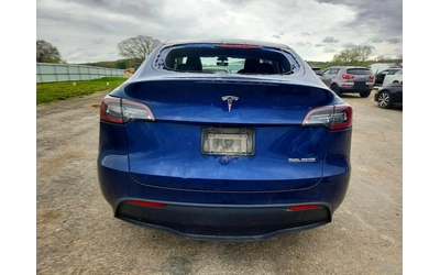 tesla-model-y - 5