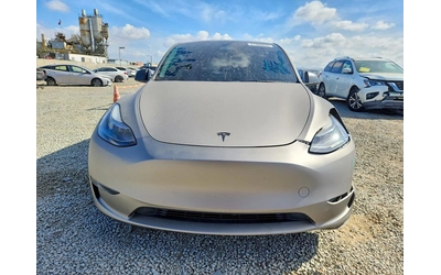 tesla-model-y - 1