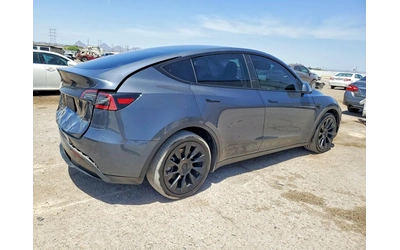 tesla-model-y - 3