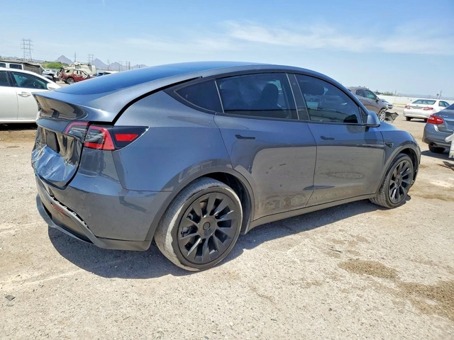 Tesla Model Y DUAL MOTOR LONG RANGE AWD ТЕРМОПОМПА* - автомобили, коли, обяви за нови и употребявани 3