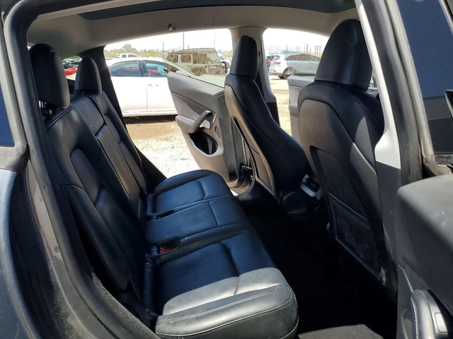Tesla Model Y DUAL MOTOR LONG RANGE AWD ТЕРМОПОМПА* - автомобили, коли, обяви за нови и употребявани 9