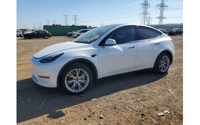 tesla-model-y - 0
