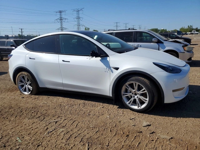 Tesla Model Y LONG RANGE /AWD - автомобили, коли, обяви за нови и употребявани 3