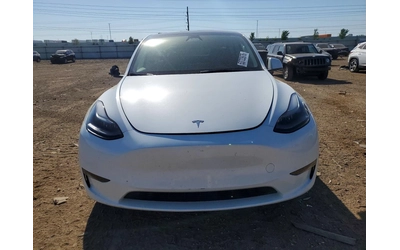 tesla-model-y - 4