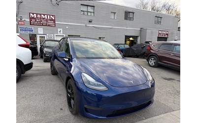 tesla-model-y - 0