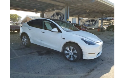 tesla-model-y - 2