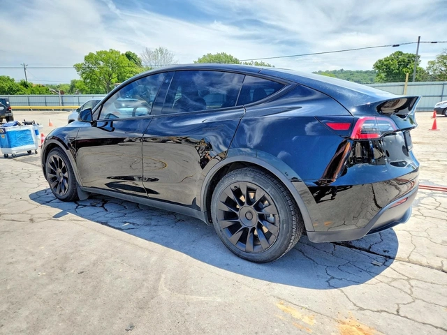 Tesla Model Y LONG RANGE* DUAL MOTOR* КОЖА* ПОДГРЕВ* ПАНО* КАМЕР - автомобили, коли, обяви за нови и употребявани 1