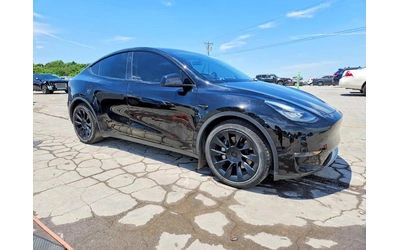 tesla-model-y - 3