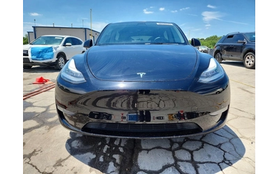 tesla-model-y - 4
