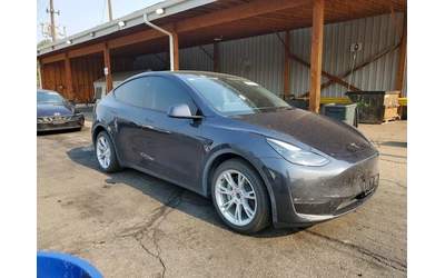 tesla-model-y - 0