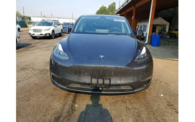 tesla-model-y - 4