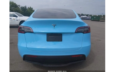 tesla-model-y - 4