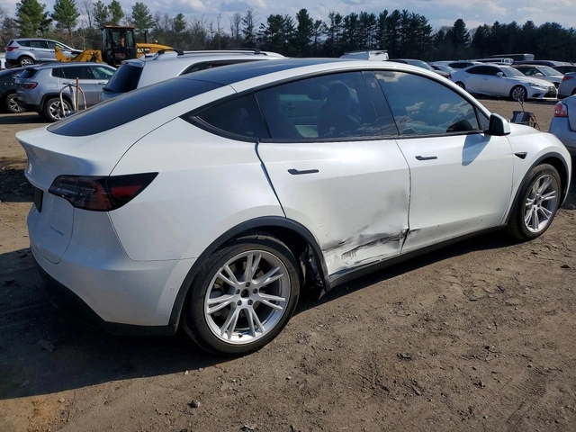 Tesla Model Y Long Range Dual Motor AWD - автомобили, коли, обяви за нови и употребявани 2