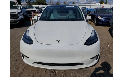 tesla-model-y - 4