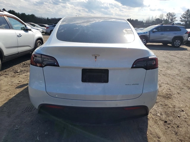 Tesla Model Y Long Range Dual Motor AWD - автомобили, коли, обяви за нови и употребявани 5