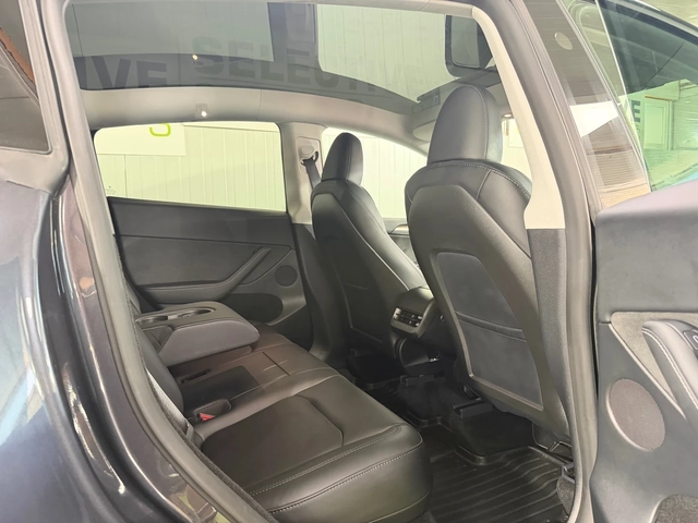 Tesla Model Y 2024 * 23 148km* Dual Motor * Long Range* - автомобили, коли, обяви за нови и употребявани 11