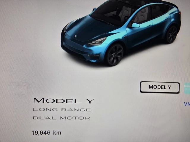 Tesla Model Y LONG RANGE* DUAL MOTOR* 2025* 19000km* - автомобили, коли, обяви за нови и употребявани 16