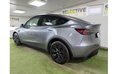 tesla-model-y - 2