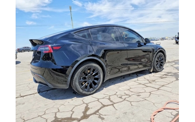 tesla-model-y - 2