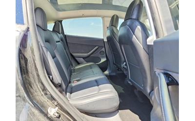 Tesla Model Y 4х4* Dual motor* Long Range* - автомобили, коли, обяви за нови и употребявани 8