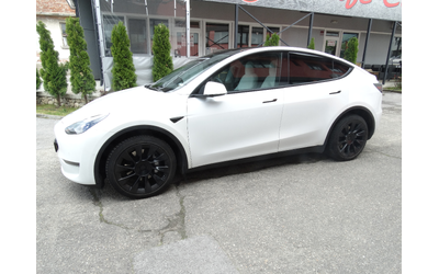 tesla-model-y-duai-motor-4x4 - 4