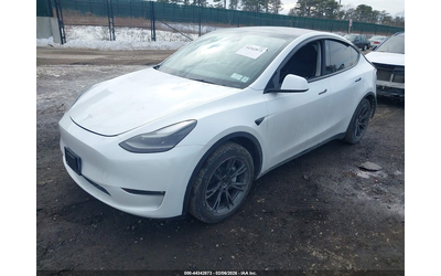 tesla-model-y-electric-all-wheel-drive - 1