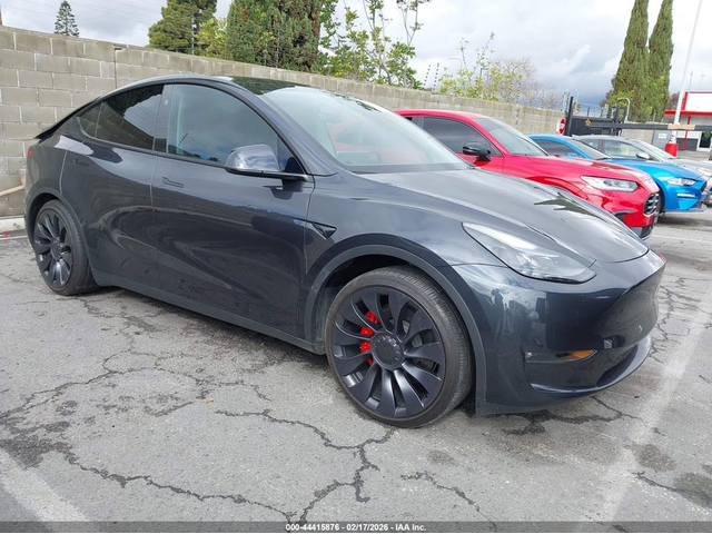 Tesla Model Y ELECTRIC All Wheel Drive - автомобили, коли, обяви за нови и употребявани 0