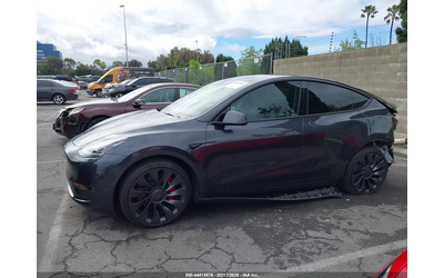 Tesla Model Y ELECTRIC All Wheel Drive - автомобили, коли, обяви за нови и употребявани 13