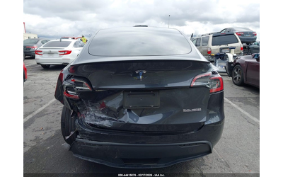 Tesla Model Y ELECTRIC All Wheel Drive - автомобили, коли, обяви за нови и употребявани 15