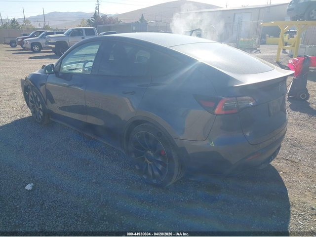 Tesla Model Y ELECTRIC All Wheel Drive - автомобили, коли, обяви за нови и употребявани 2