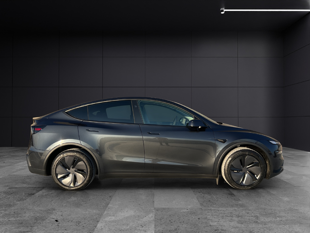 Tesla Model Y Juniper Long Range Dual AWD 01/2026 - автомобили, коли, обяви за нови и употребявани 6