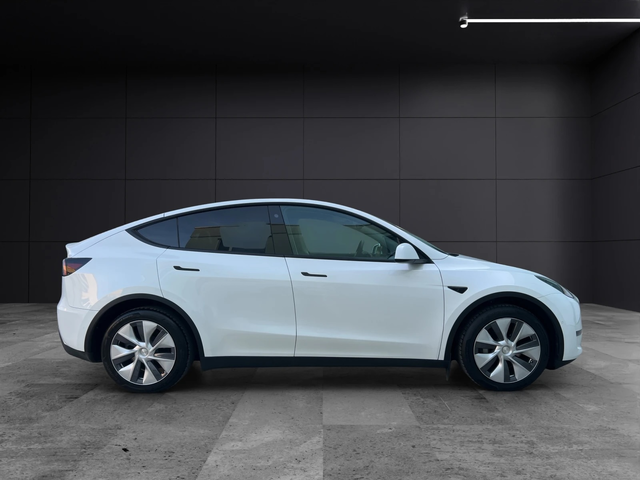 Tesla Model Y Long Range Dual AWD - автомобили, коли, обяви за нови и употребявани 6