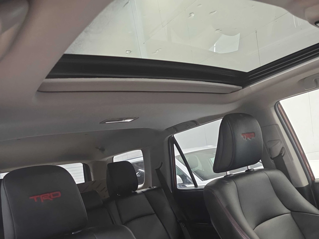 Toyota 4runner TRD Pro 4WD - автомобили, коли, обяви за нови и употребявани 8