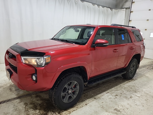 Toyota 4runner SR5 - автомобили, коли, обяви за нови и употребявани 0
