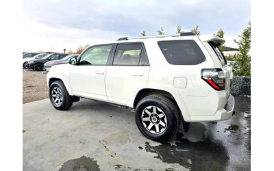 Toyota 4runner 4.0I 4X4 НАПЪЛНО ОБСЛУЖЕН 20000ХИЛ КМ ЛИЗИНГ 100% - автомобили, коли, обяви за нови и употребявани 6