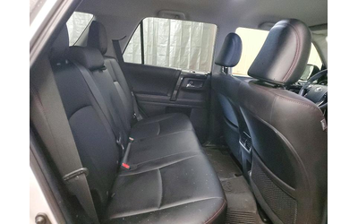 Toyota 4runner 4.0L 6 Rear Wheel Drive w/4x4 - автомобили, коли, обяви за нови и употребявани 10