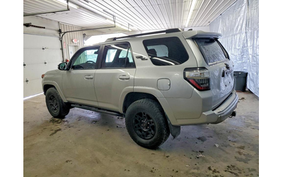 toyota-4runner-4-0l-6-rear-wheel-drive-w-4x4 - 1