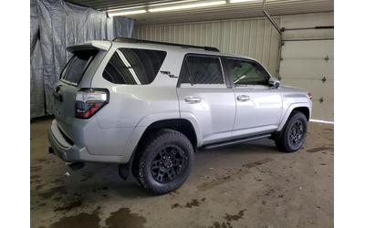 toyota-4runner-4-0l-6-rear-wheel-drive-w-4x4 - 2