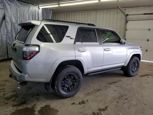 Toyota 4runner 4.0L 6 Rear Wheel Drive w/4x4 - автомобили, коли, обяви за нови и употребявани 2