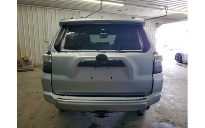 toyota-4runner-4-0l-6-rear-wheel-drive-w-4x4 - 5