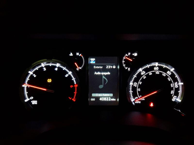 Toyota 4runner 4.0L 6 Rear Wheel Drive w/4x4 - автомобили, коли, обяви за нови и употребявани 8