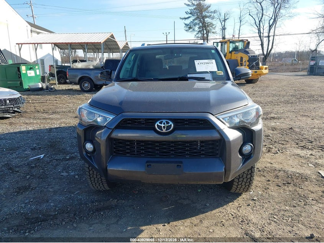 Toyota 4runner 4.0L V-6 DOHC, VVT, 270HP 4X4 Drive - автомобили, коли, обяви за нови и употребявани 11