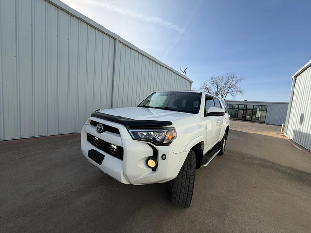 Toyota 4runner 4.0* V6* ЕДИН* СОБСТВЕНИК* ПОДГРЕВ* КАМЕРА* КЕЙЛЕС - автомобили, коли, обяви за нови и употребявани 2