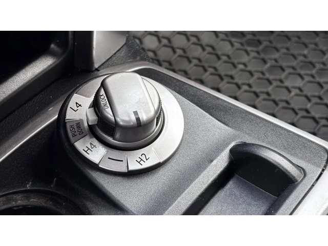 Toyota 4runner 4.0* V6* ПОДГРЕВ* КАМЕРА* КЕЙЛЕС* - автомобили, коли, обяви за нови и употребявани 13