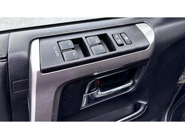 Toyota 4runner 4.0* V6* ПОДГРЕВ* КАМЕРА* КЕЙЛЕС* - автомобили, коли, обяви за нови и употребявани 8