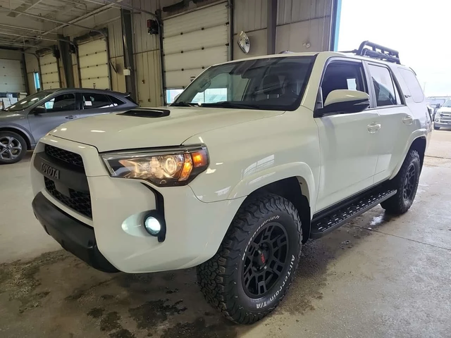 Toyota 4runner ПОДГРЕВИ| ПАНОРАМА| 2 КЛЮЧА| - автомобили, коли, обяви за нови и употребявани 0