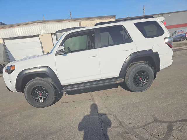 Toyota 4runner * SR5 * ГЛАВНО ПРЕДСТАВИТЕЛСТВО* - автомобили, коли, обяви за нови и употребявани 1